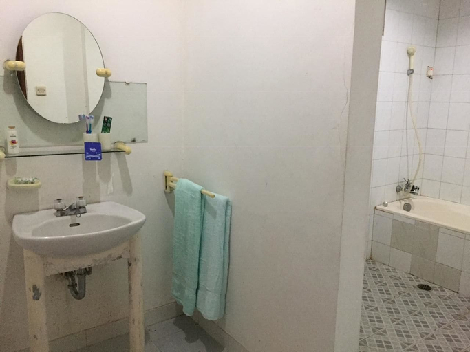 Bathroom 5, Rumah Kost, Jakarta Selatan
