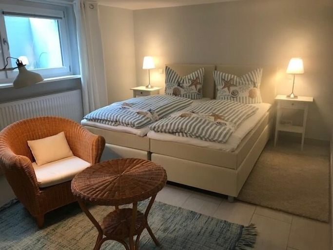Bedroom 3, Kleines Strandhotel, Ostholstein