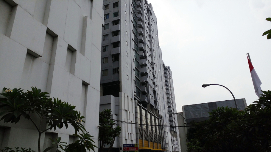 Exterior & Views 3, Spacious Studio Room Menteng Square Apartment By Travelio, Jakarta Pusat