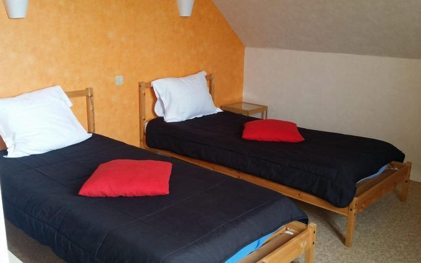 Bedroom 3, Les Closeaux Phil, Manche