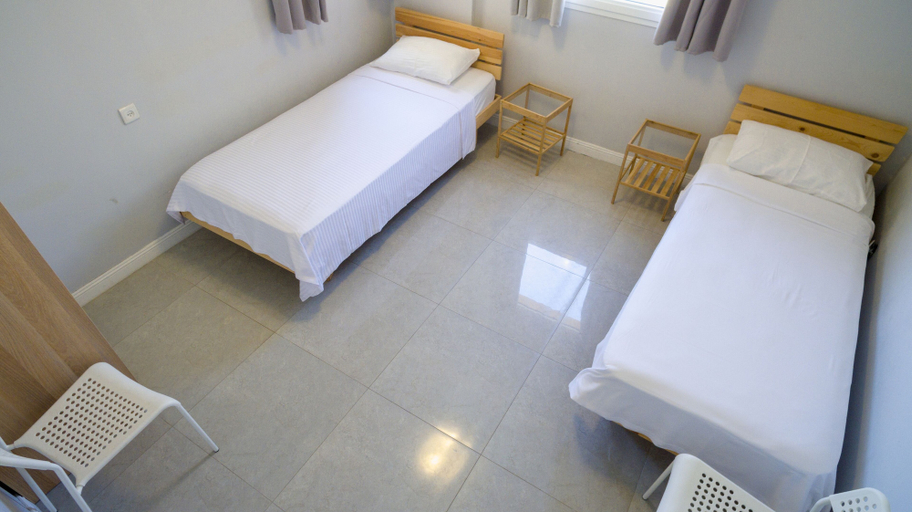 Bedroom 2, Royal Apartment on the Sea