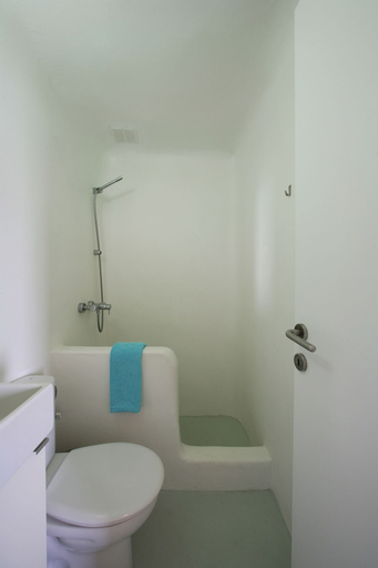 Bathroom 4, Plan B Holidays, South Aegean
