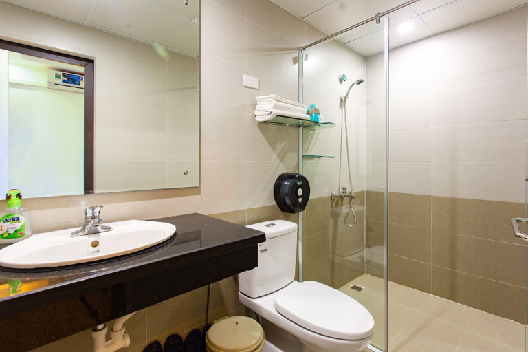 Bathroom 4, Ngoc Anh Legend Hotel, Ninh Bình