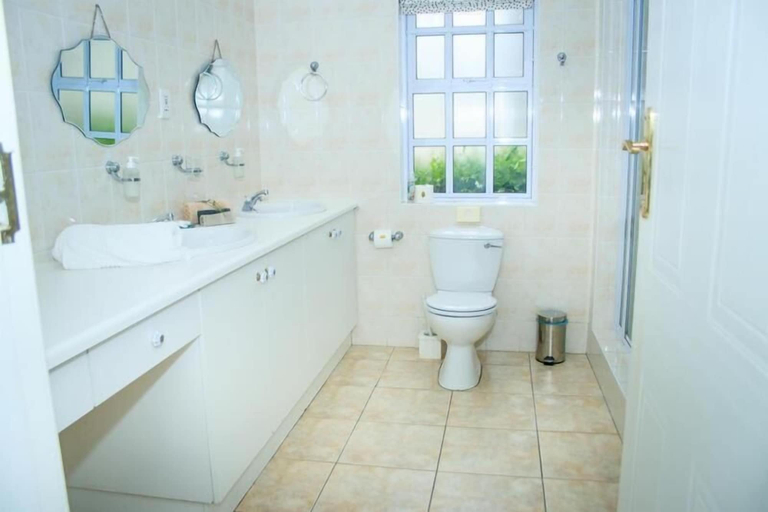 Bathroom 5, Anchorage Guest House, Nelson Mandela Bay