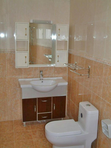 Bathroom 4, Star Residence, Bamako
