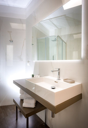 Bathroom 5, TURINHOMETOWN Residence Apartments, Torino