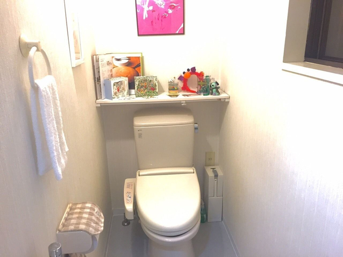 Bathroom 5, GUEST HOUSE TEN-ROKU - Hostel, Caters to Women, Osaka