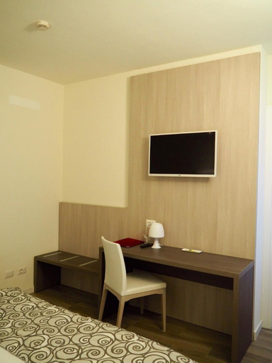 Bedroom 3, Hotel Riposo, Bergamo