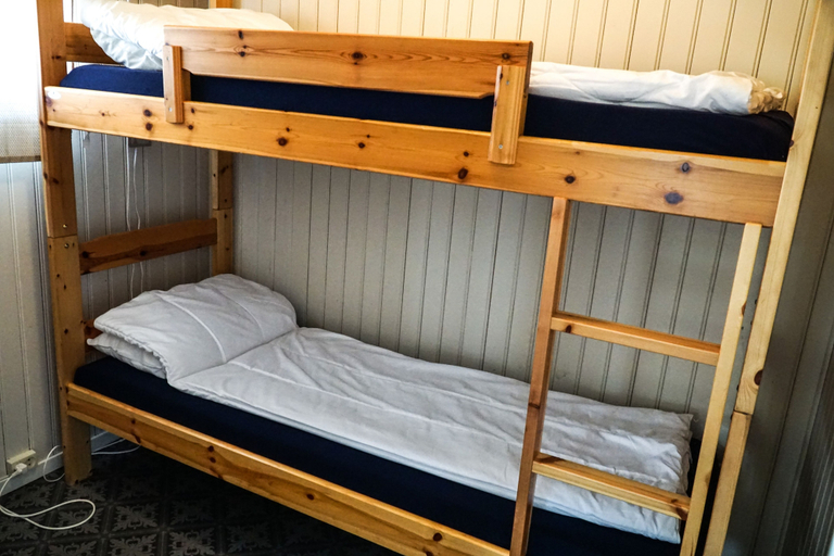 Bedroom 3, Tjeldsundbrua Camping, Skånland