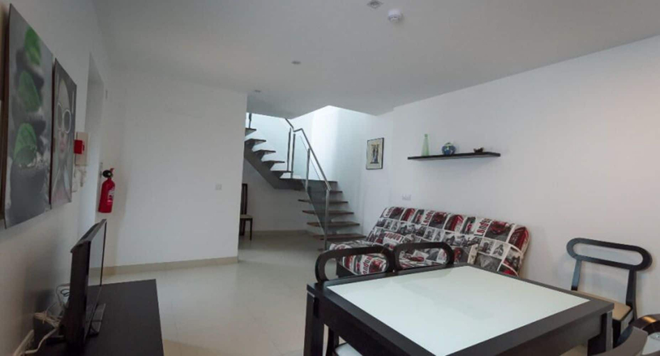 Others 4, Peralux, Silves