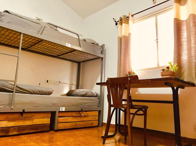 Bedroom 4, Al Yakhour Hostel
