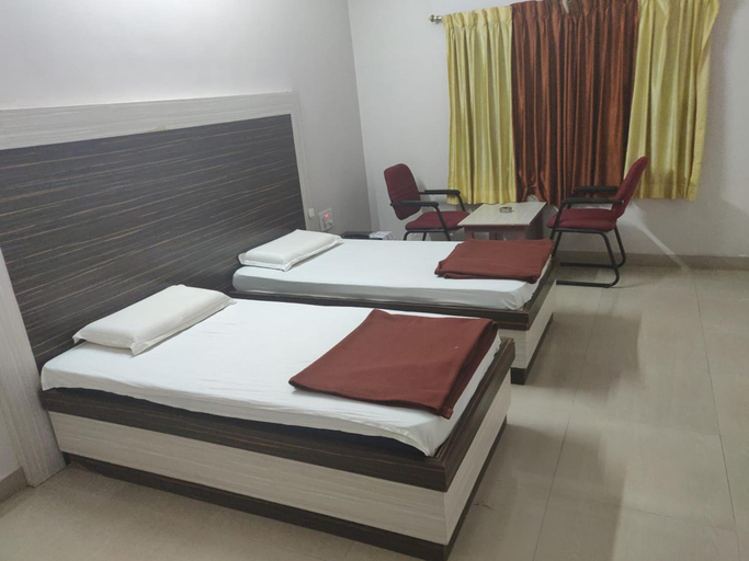 Bedroom 4, Hotel Parth Residency, Koppal
