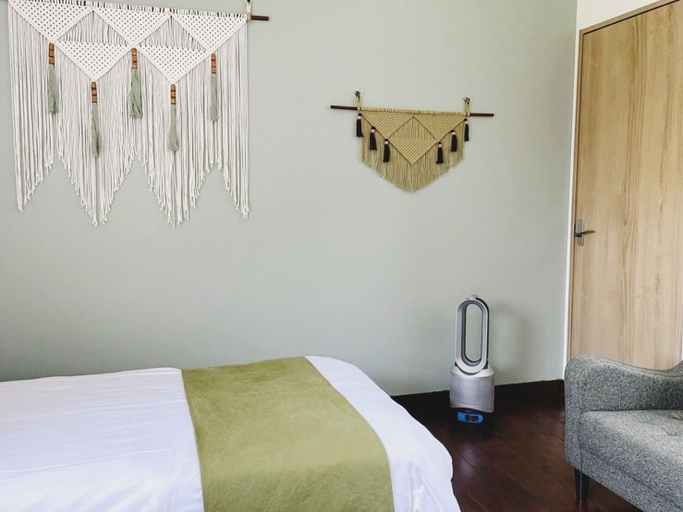 Bedroom 2, Jade, Kamakura