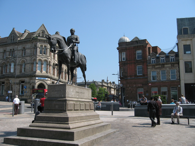 Exterior & Views, Luxury Two Bed Apartment With Parking - Wolverhampton, Wolverhampton