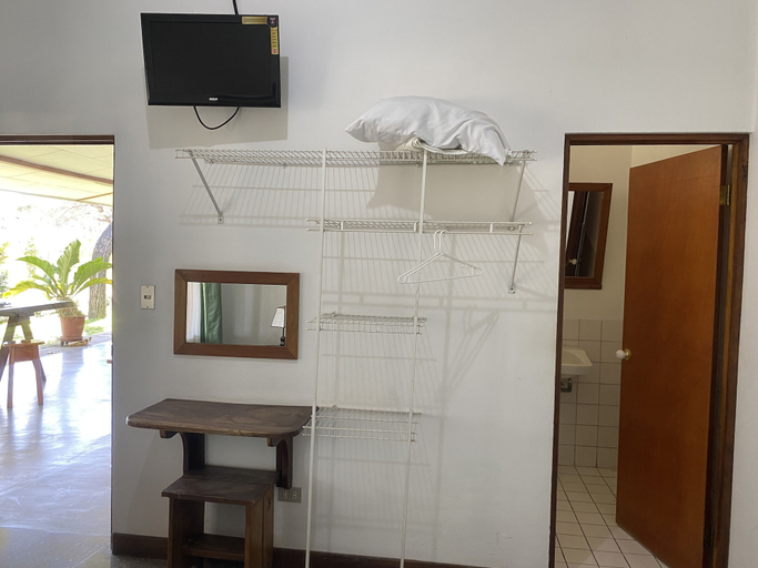 Others 4, Hotel Del Aserradero, Liberia