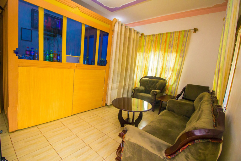 Others 5, Nice Guest House, Jinja