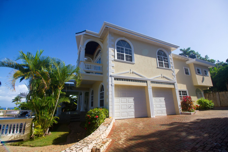 Exterior & Views 2, Steel Love Villa