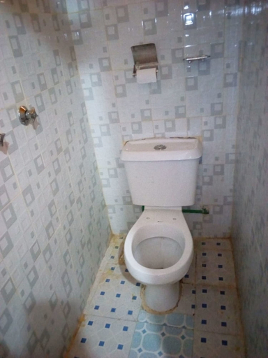 Bathroom, Bongo Restaurant & Hotel, Kajiado North