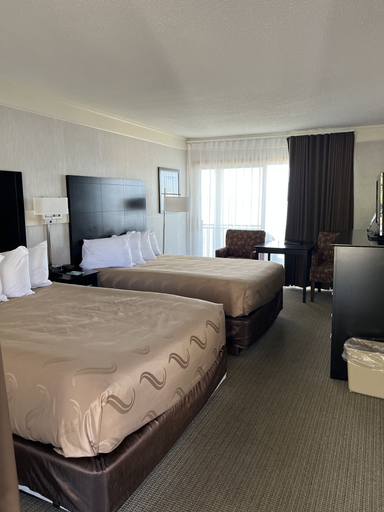 Bedroom 4, Quality Inn Lakefront, Mackinac