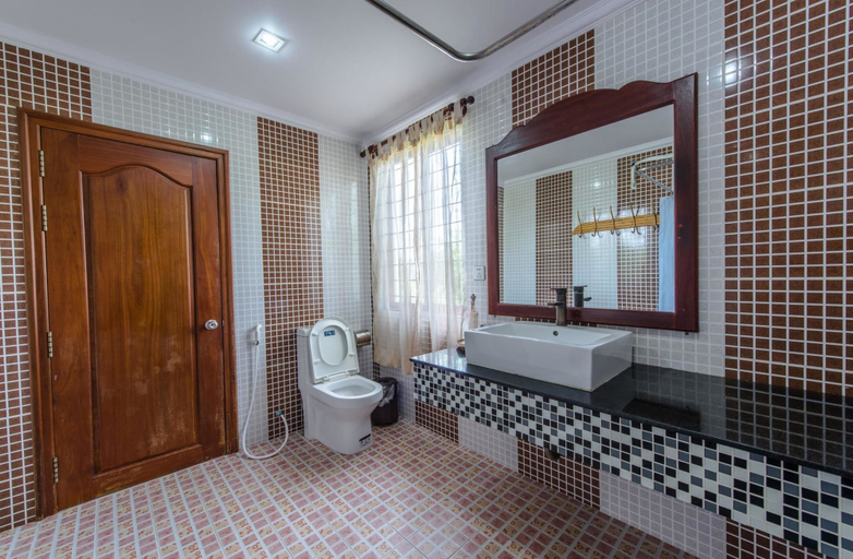 Bathroom 4, Delux Villa, Svay Pao