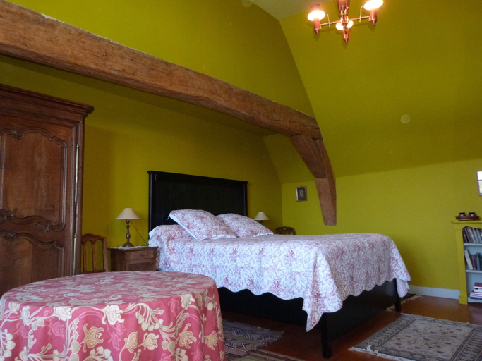 Bedroom 2, Manoir du Plessis au Bois, Oise