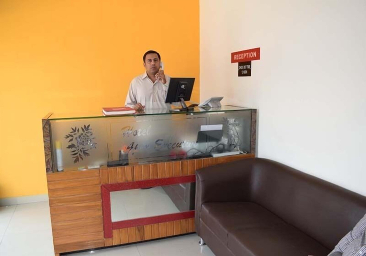 Others 4, Hotel Apex Executive, Mumbai Suburban