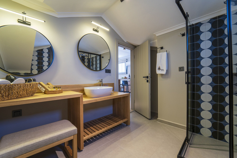 Bathroom 5, Ancyra Suites, Fethiye
