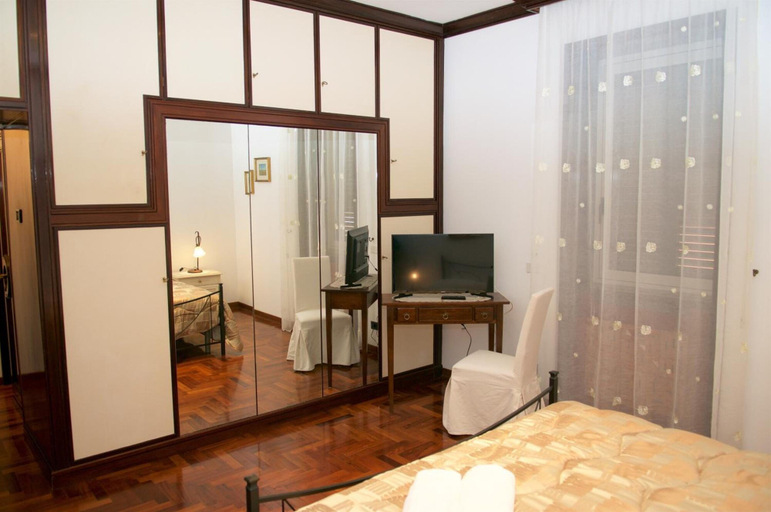 Bedroom 4, La Maison Royale, Rome