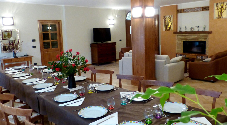 Food & Drinks 5, Cerqua Rosara Residence, Perugia