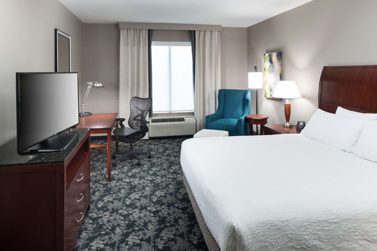 Bedroom 3, Hilton Garden Inn Frisco, Collin