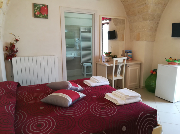Bedroom 4, B&B Demetra, Brindisi