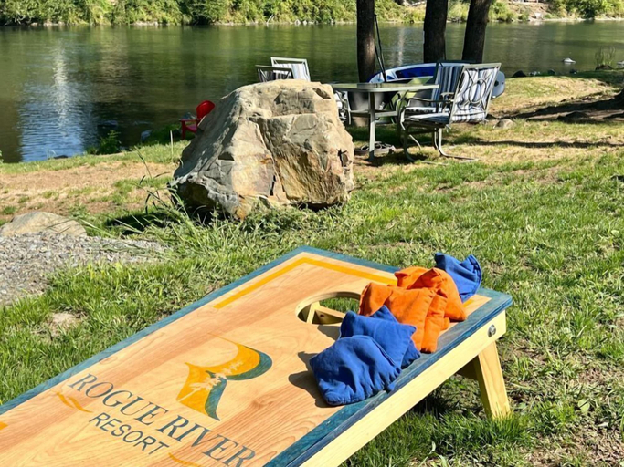 Others 5, Rogue River Resort, Josephine