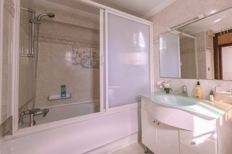 Bathroom 3, Veranda, Rabat