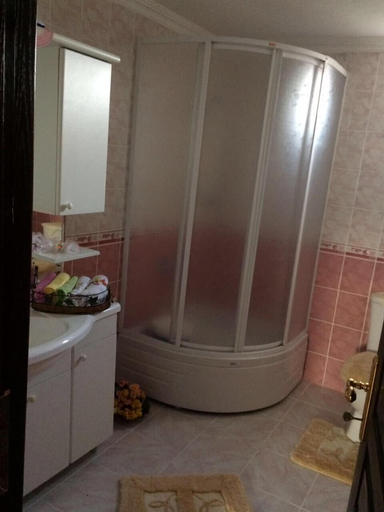 Bathroom 3, Karabina Villa Apart, Merkez