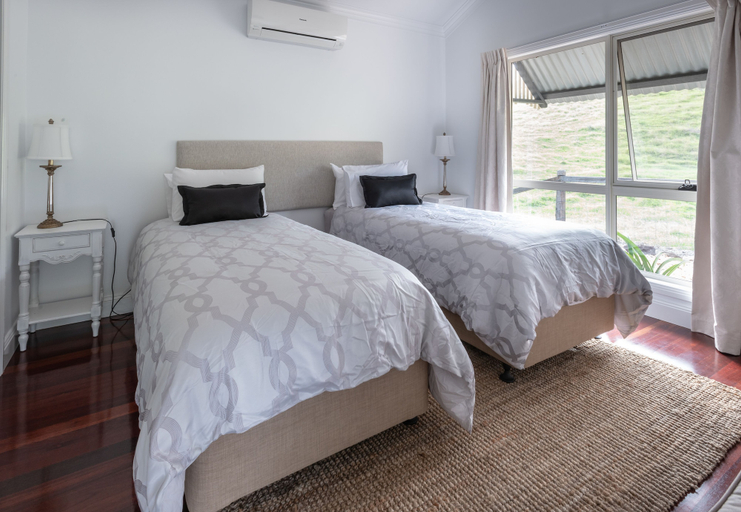 Bedroom 2, Country Mile Escape, Tamborine Mountain