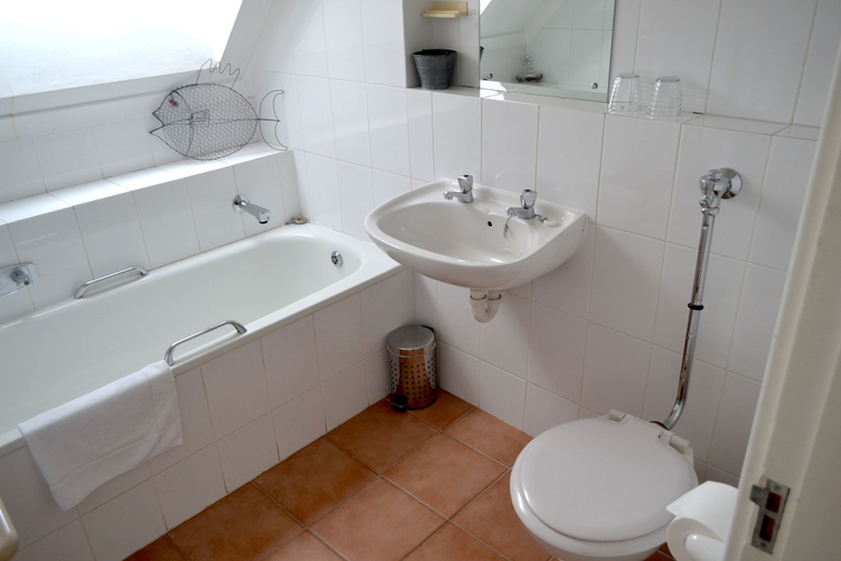 Bathroom 3, iKhaya Boutique Hotel, City of Cape Town