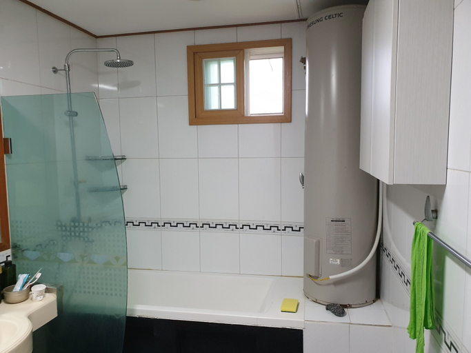 Bathroom 3, Sajo Resort Gyeongju, Gyeongju