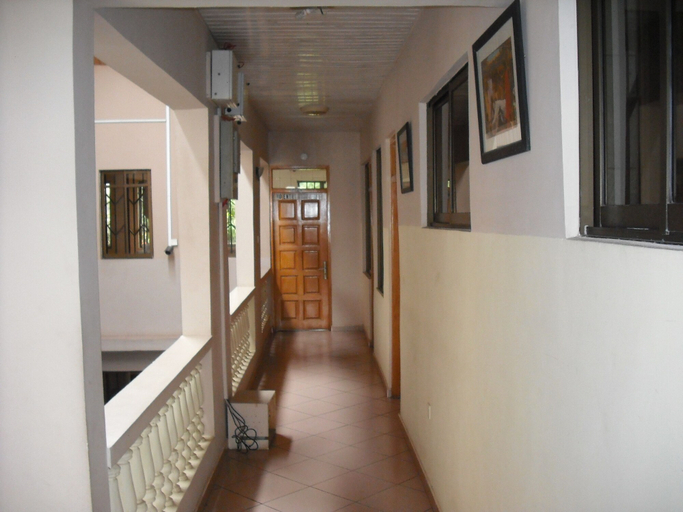 Others 4, Osda Guest House, Accra