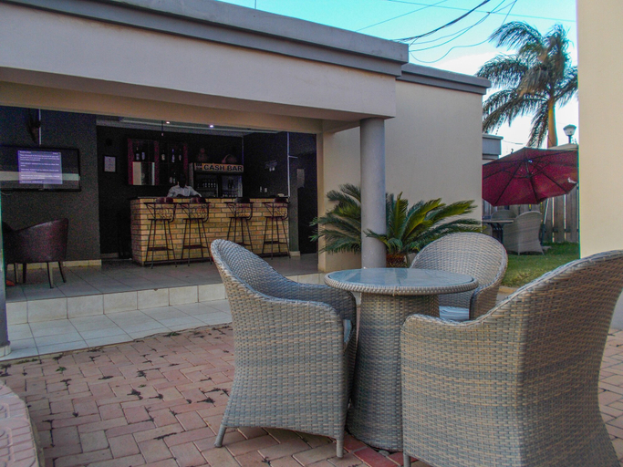 Food & Drinks 5, Four Pillars Lodge, Lusaka