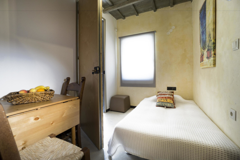 Bedroom 5, Evans House, Crete