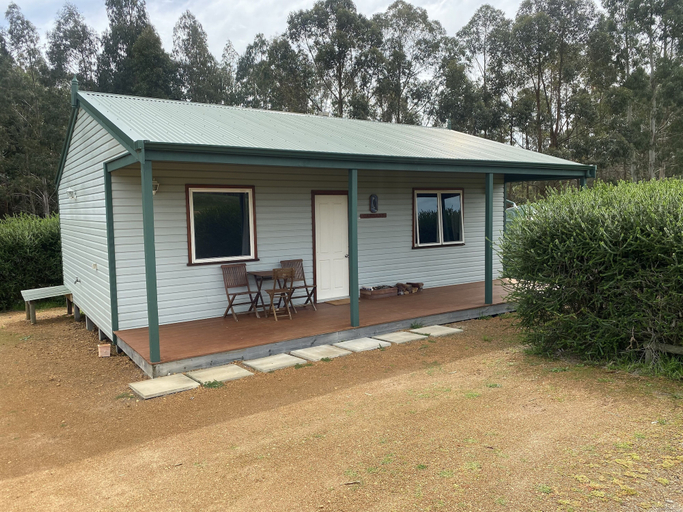 Exterior & Views 2, Manyat Peak cottages Carnaby, Plantagenet
