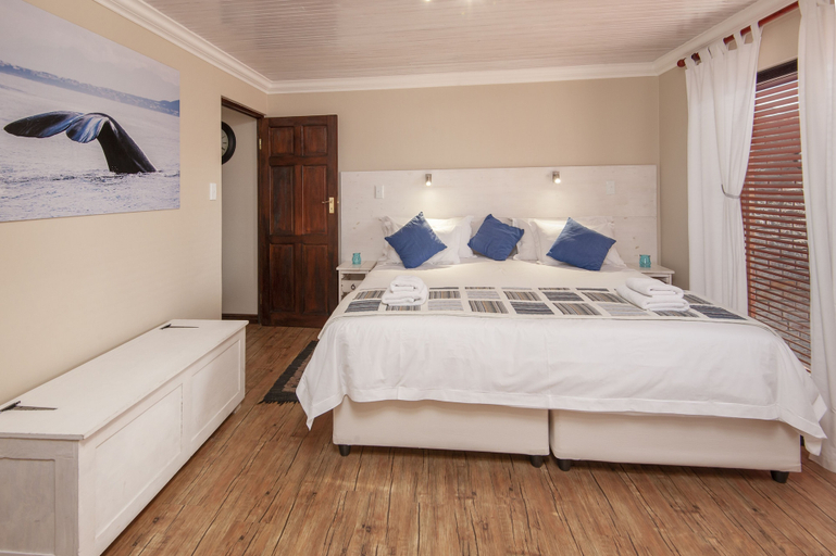 Bedroom 3, White Shark Guest House, Overberg