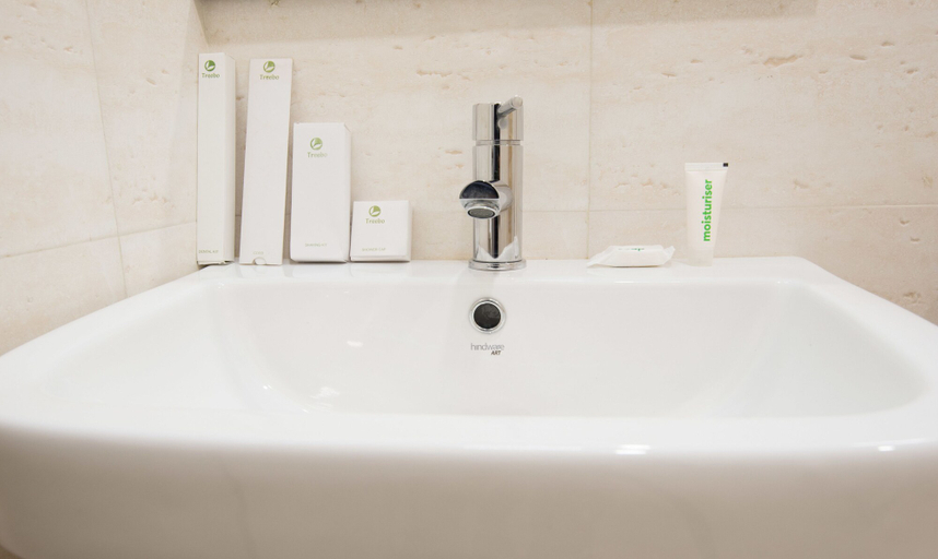 Bathroom 4, Treebo King'S Court Chandrasekharpur, Cuttack