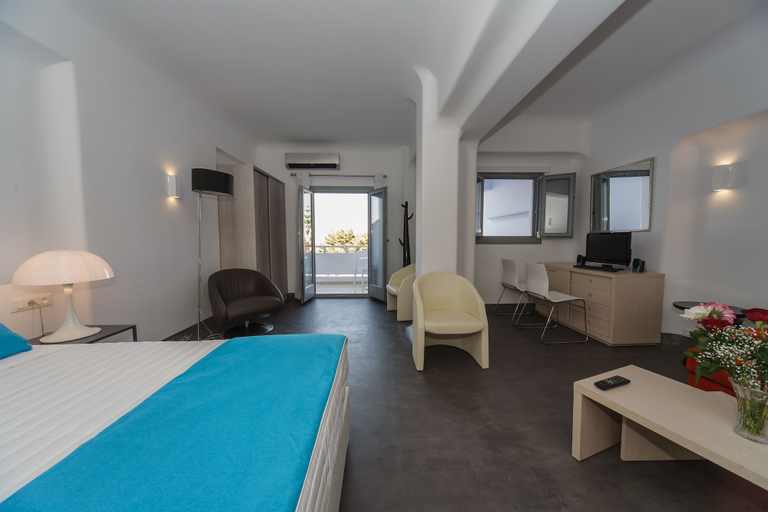 Bedroom 4, Blue Waves Hotel, South Aegean