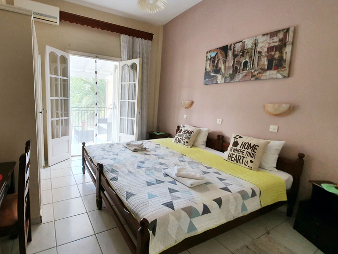 Bedroom 2, Asprokavos Beach Apartment, Ionian Islands
