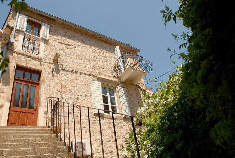 Exterior & Views 2, Historic Piazza House & Romantic Garden, Hvar