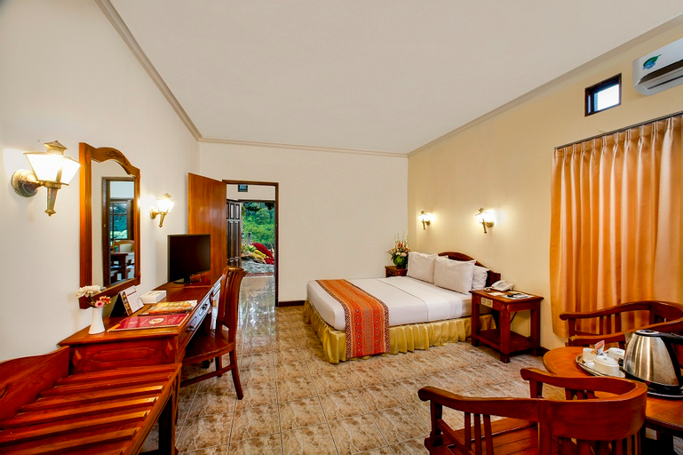 Bedroom 5, Inna Tretes Hotel, Pasuruan