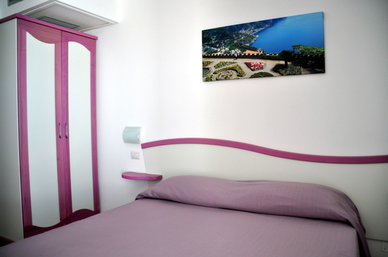 Bedroom 3, B&B Il Canto delle Sirene, Salerno