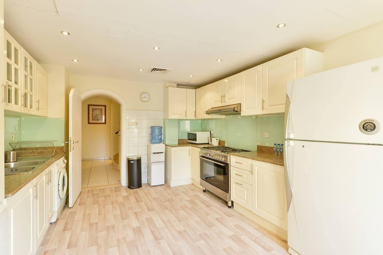 Private kitchen 2, Medlock Villas, Dubai