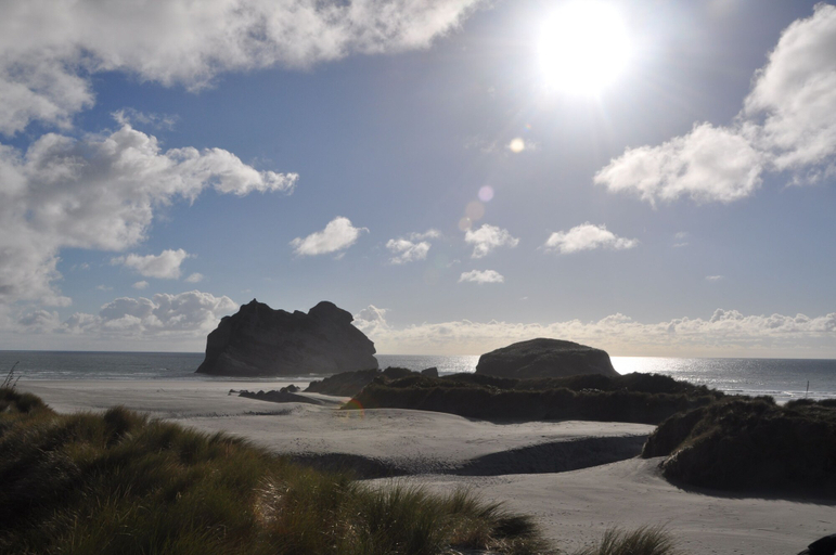 Others 5, Adrift In Golden Bay, Tasman